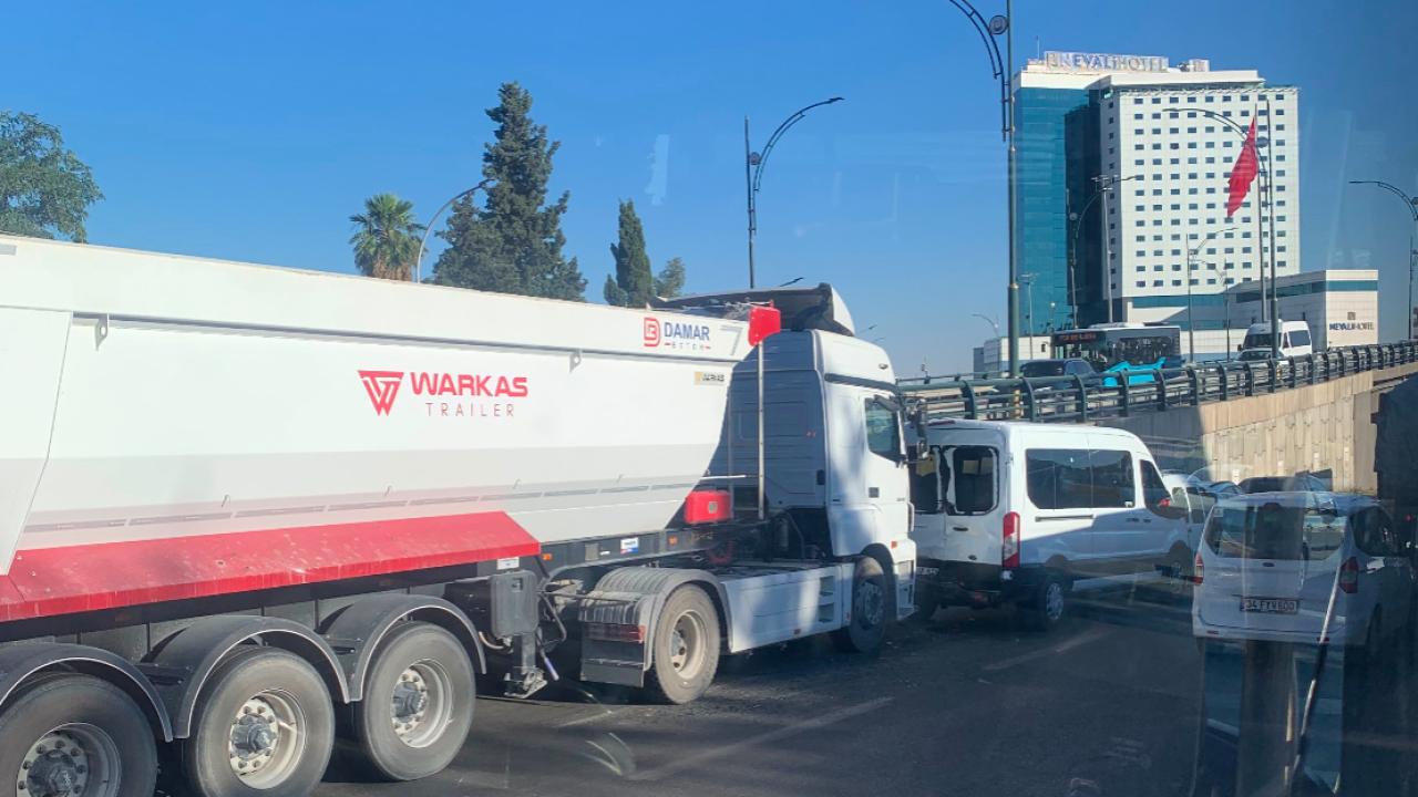 Abide Kavşağı’nda Zincirleme Kaza!