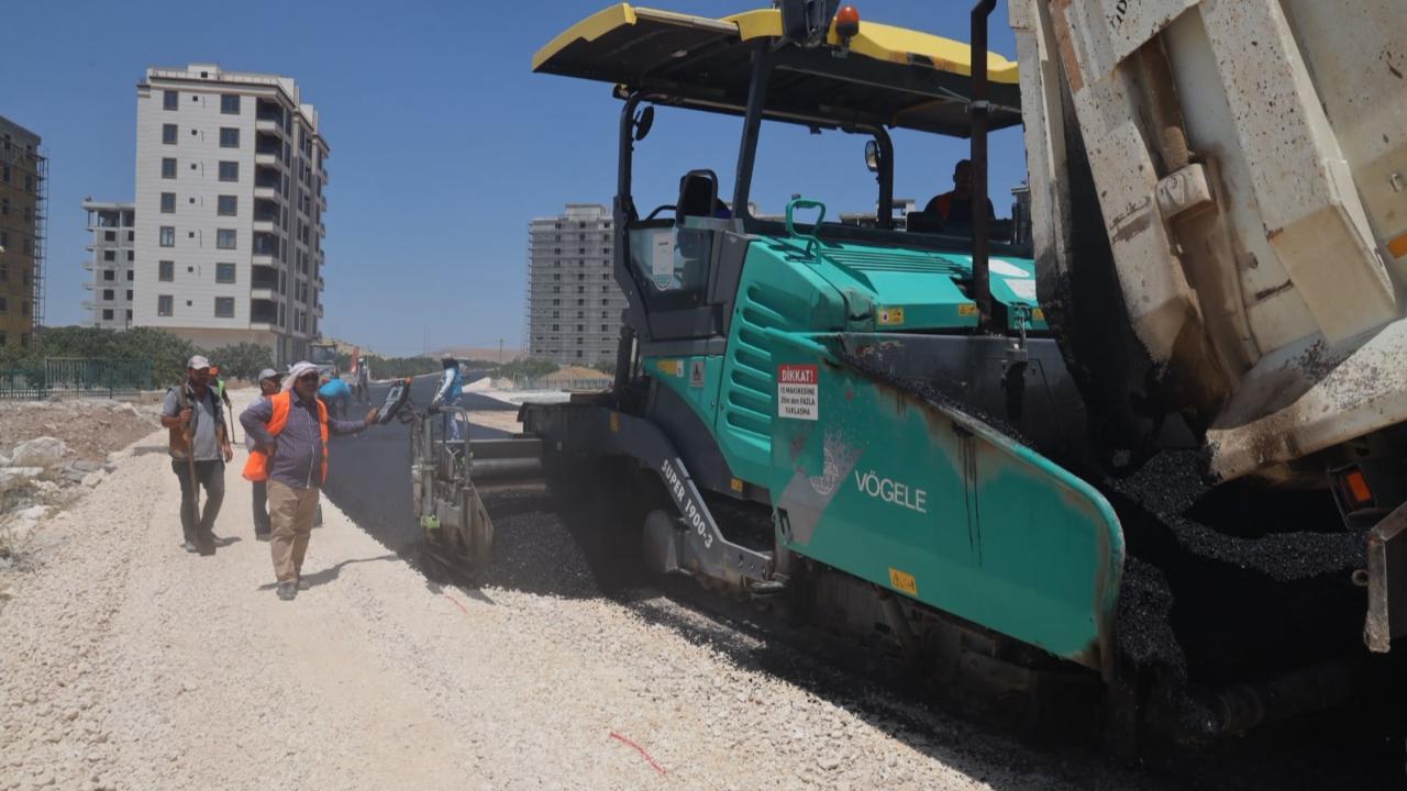 Büyükşehir Belediyesinden Karaköprü Trafiğine El Attı