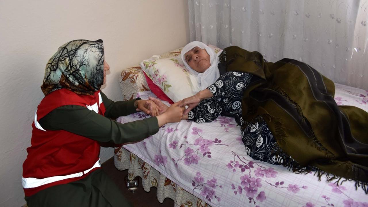 Evde Bakım Yardımı Ödemeleri Hesaplara Yatırılmaya Başlandı