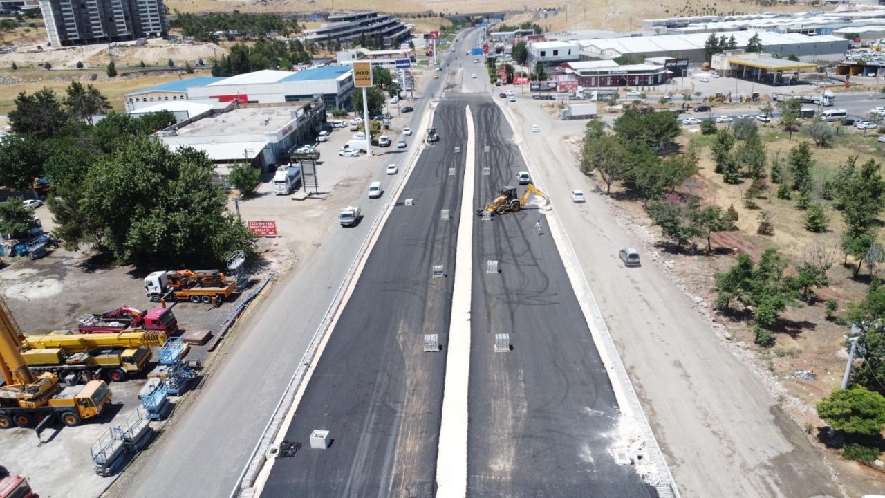 Evren Sanayi Katlı Kavşak Projesinde Asfalt Serildi