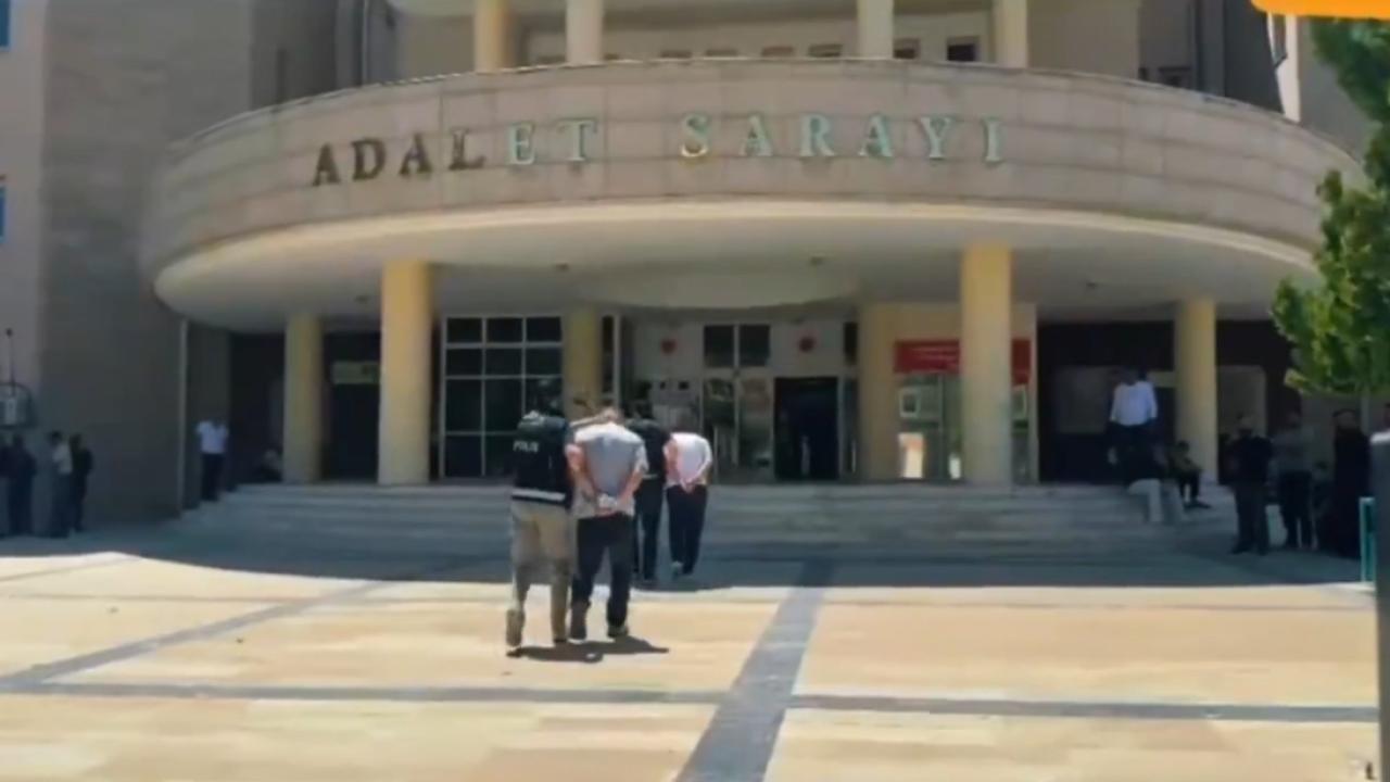 Ufa’da 7 Kilo 550 Gram Madde Ele Geçirildi: 2 Kamu Görevlisi Tutuklandı