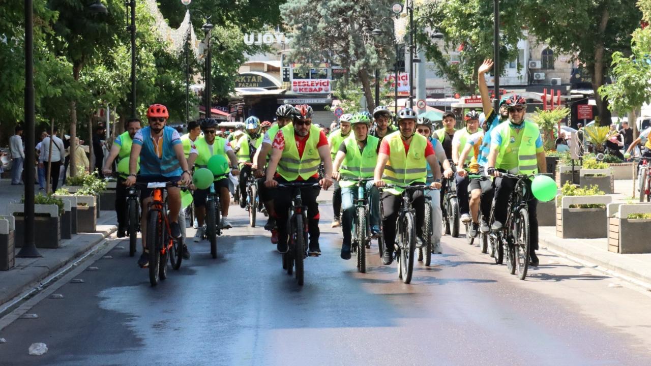 Şanlıurfa’da Sağlıklı Yaşam İçin Pedal Çevirdiler