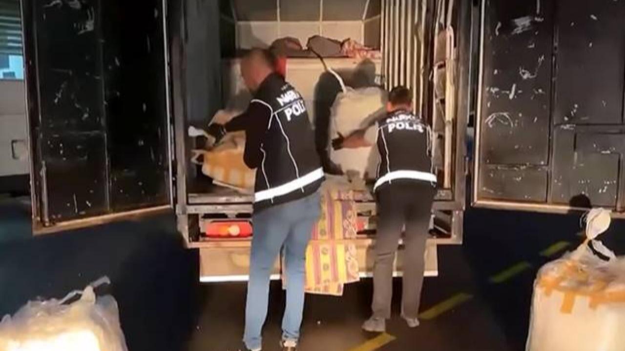 Urfa Dahil 69 İlde Dev Operasyon: 1,9 Ton Madde Ele Geçirildi